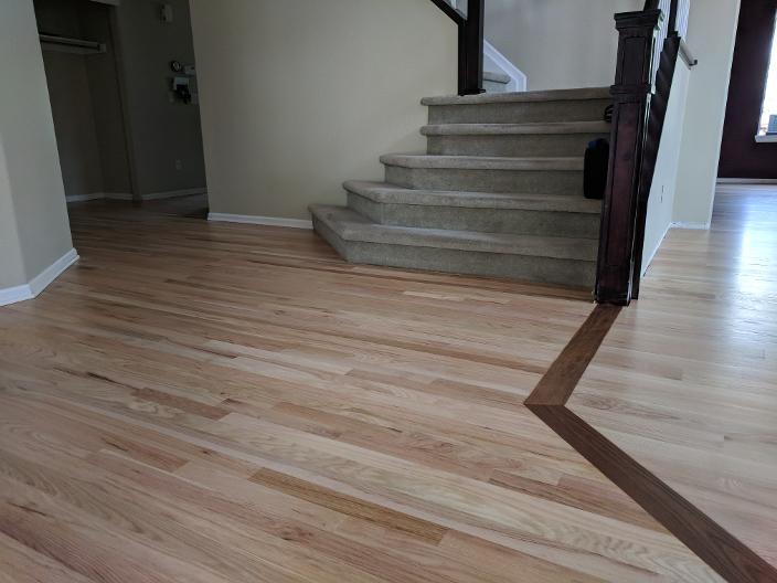 Contrasting feature strip
