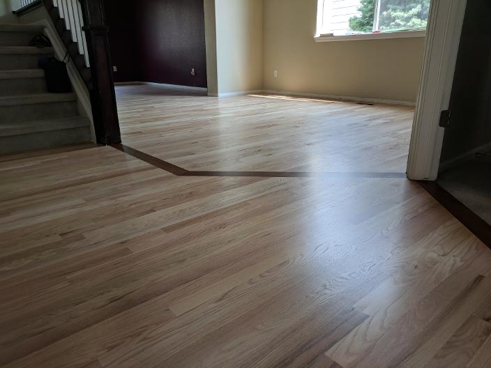 Contrasting feature strip